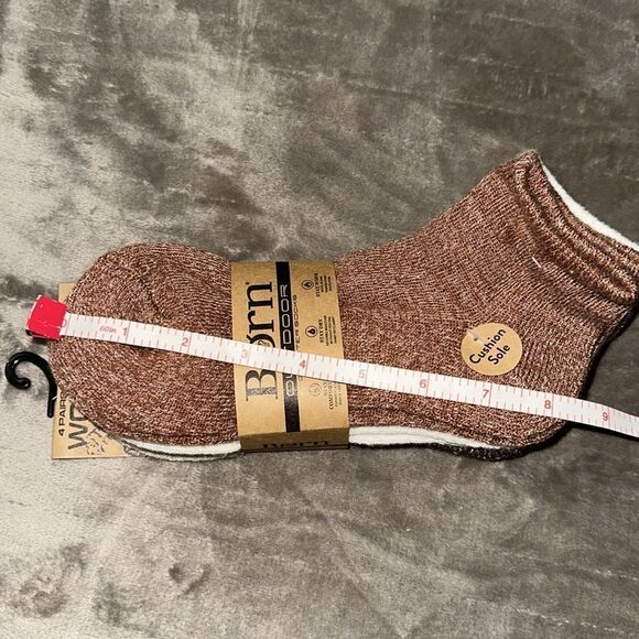 BORN Earth Tones IvoryβBrown White US W 4-10 Super Soft Quarter Socks Pack of 4 - Picture 11 of 13